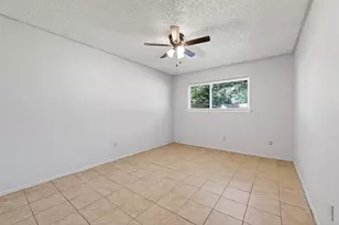 16106 Barbaroosa Dr, Houston, TX 77083 - Photo 18