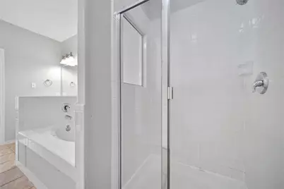 2618 Shady Acres Court, Houston, TX 77008 - Photo 32