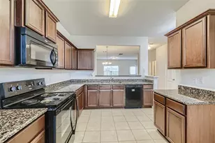 2006 Quiet Palm Ln, Rosenberg, TX 77469 - Photo 2