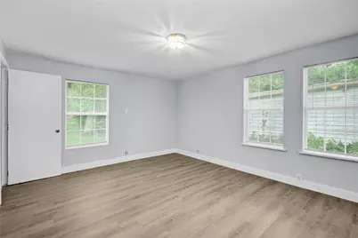 117 Camellia Street, Lake Jackson, TX 77566 - Photo 20