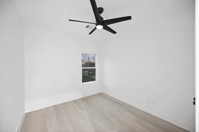 8218 Lawler Street #B, Houston, TX 77051 - Photo 16