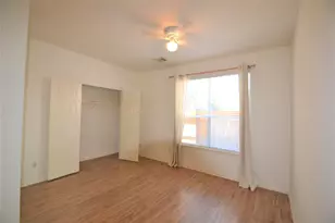 15307 Amesbury Ln, Sugar Land, TX 77478 - Photo 8