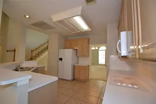 15307 Amesbury Ln, Sugar Land, TX 77478 - Photo 12