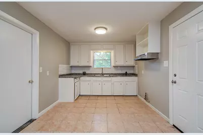 3620 Easy Street, Houston, TX 77026 - Photo 10