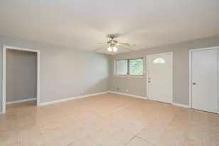 3620 Easy St, Houston, TX 77026 - Photo 4