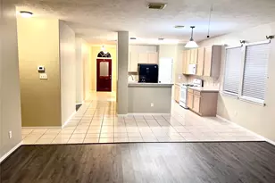 5301 Carefree Dr, League City, TX 77573 - Photo 6