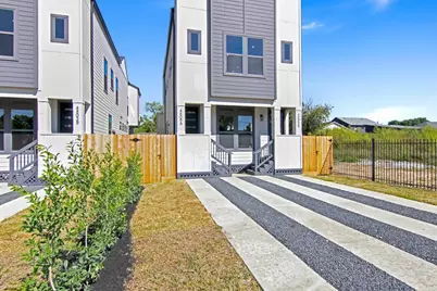 4805 Paula Units A/B Street, Houston, TX 77033 - Photo 14