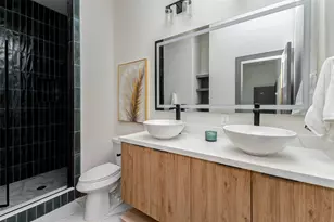 4805 Paula Units A/B St, Houston, TX 77033 - Photo 10