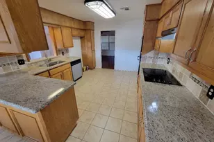 805 Bormann St, Brenham, TX 77833 - Photo 14