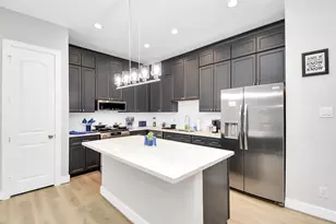 5718 Beall St, Houston, TX 77091 - Photo 2