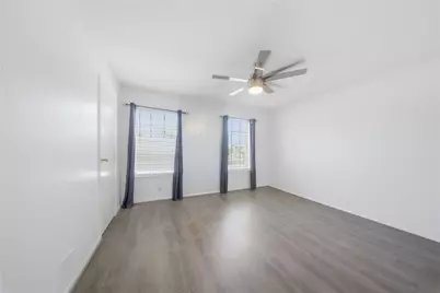 11002 Hammerly Boulevard #12, Houston, TX 77043 - Photo 6