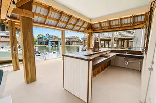 16602 Bahama Way, Jamaica Beach, TX 77554 - Photo 6