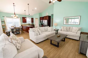 16602 Bahama Way, Jamaica Beach, TX 77554 - Photo 14