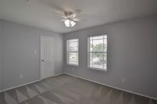 8726 Rolling Rapids Rd, Humble, TX 77346 - Photo 40