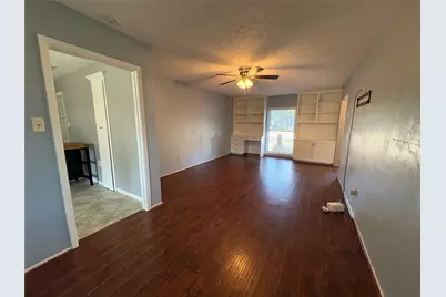 610 Stoneledge Drive, Friendswood, TX 77546 - Photo 2