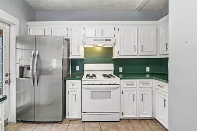 5121 Polk Street, Houston, TX 77023 - Photo 10