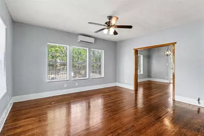 5121 Polk Street, Houston, TX 77023 - Photo 4