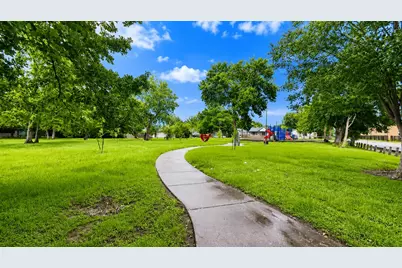 5121 Polk Street, Houston, TX 77023 - Photo 30