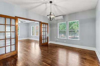 5121 Polk Street, Houston, TX 77023 - Photo 8