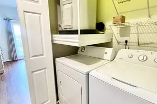 2400 McCue Rd, Houston, TX 77056 - Photo 14