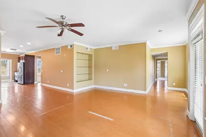 7000 Seawall Boulevard #923, Galveston, TX 77551 - Photo 8