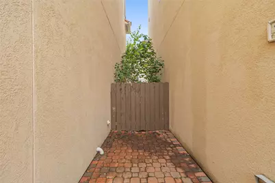 7138 Windwater Parkway N, Houston, TX 77036 - Photo 30