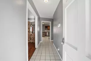 205 Mary Jo St, Cleveland, TX 77328 - Photo 2