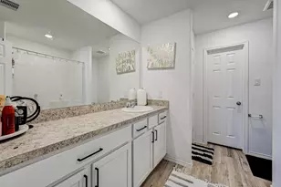 1702 Campos Ct, Conroe, TX 77301 - Photo 30