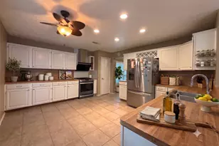 3507 Santa Rosa Ln, Sugar Land, TX 77478 - Photo 6