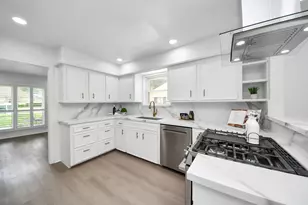 14138 Burke Forest Dr, Houston, TX 77070 - Photo 18