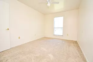 576 Ellen Powell Dr, Hempstead, TX 77445 - Photo 10