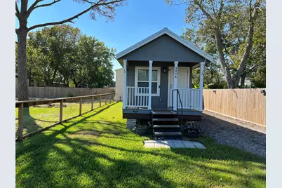 4806 Palm, Bacliff, TX 77518 - Photo 1