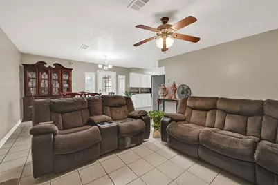 1606 Clayton Drive, Baytown, TX 77520 - Photo 2