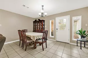 1606 Clayton Dr, Baytown, TX 77520 - Photo 4