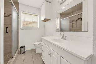 1606 Clayton Dr, Baytown, TX 77520 - Photo 10