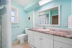 7714 Pecanwood St, Hitchcock, TX 77563 - Photo 16