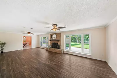 7714 Pecanwood Street, Hitchcock, TX 77563 - Photo 8