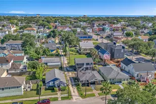 2919 Avenue K, Galveston, TX 77550 - Photo 20