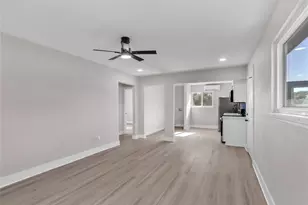 2919 Avenue K, Galveston, TX 77550 - Photo 6