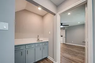 1623 Cherry Ridge Dr, Houston, TX 77077 - Photo 24