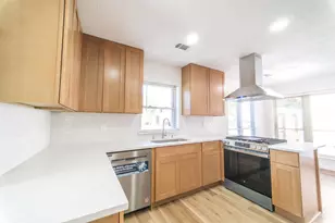 303 Swords Bend, Stafford, TX 77477 - Photo 6