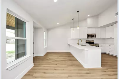 12517 Manor Court, Houston, TX 77072 - Photo 10