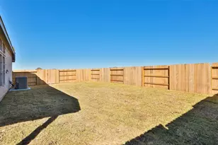 427 Fields Forest Ln, Dayton, TX 77535 - Photo 22