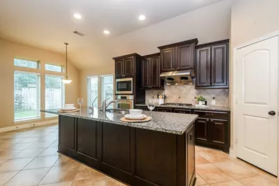 2911 Village Brook Lane, Pearland, TX 77584 - Photo 12