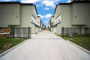 6544 Goldspier St, Houston, TX 77091 - Photo 26