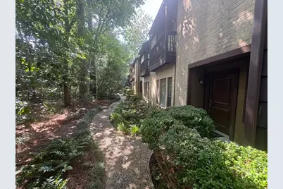11711 Memorial Drive #563, Houston, TX 77024 - Photo 2