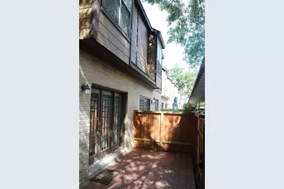 11711 Memorial Drive #563, Houston, TX 77024 - Photo 34