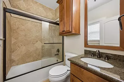 1112 Peveto Street #C, Houston, TX 77019 - Photo 20