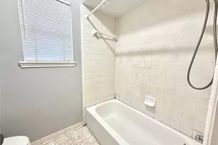 9002 Sabastian Dr, Houston, TX 77083 - Photo 18