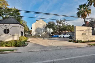 2333 Bering Dr, Houston, TX 77057 - Photo 2